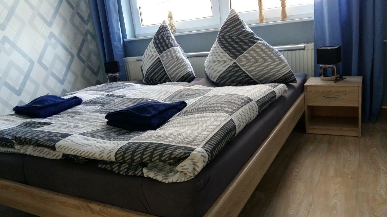Ferienwohnung "Am Schlosspark" Neetzow Kültér fotó